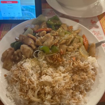 New Ocean Chinese Restaurant - Chicken Curry with steamed rice - Chinese Near Me - Santa Maria, California
