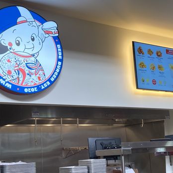 Eat Street Crossing - Food Court Near Me - Minneapolis, Minnesota