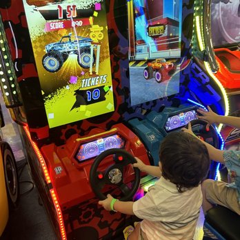 Inflatable Wonderland - Arcade gaming - Indoor Playcenter Near Me - San Antonio, Texas