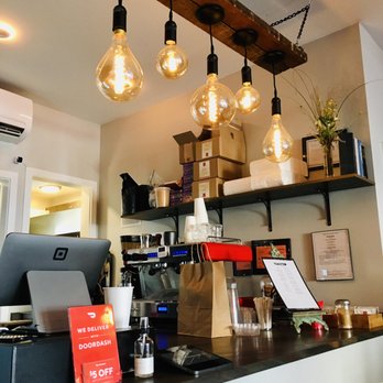 Toasted - Interior - Cocktail Bars Near Me - Newburgh, New York