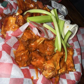 Bird's Nest - Chicken Wings Near Me - Chicago, Illinois