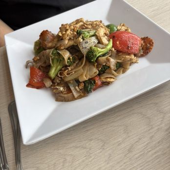 Thai Seed - Drunken noodles - Thai Near Me - University Park, Florida Thai Seed - Drunken noodles - Thai Near Me - University Park, Florida