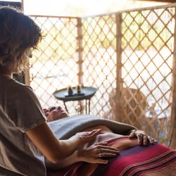 Elimai Ayurveda - Acupressure session