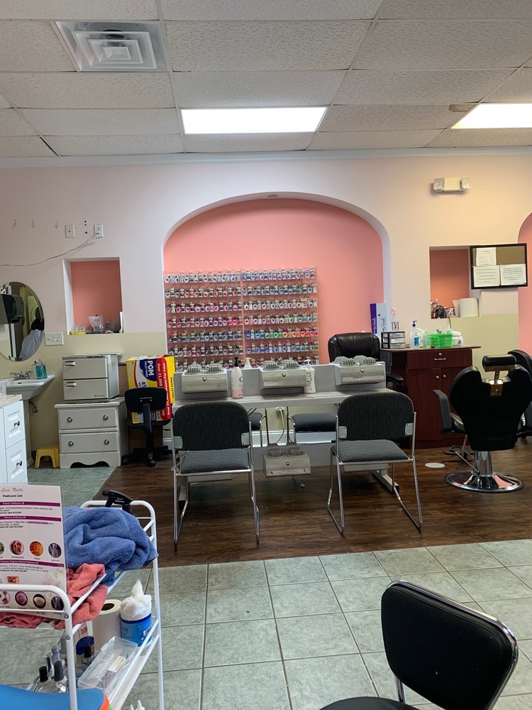 LISA NAILS Updated August 2024 16 Reviews 3060 Zelda Rd