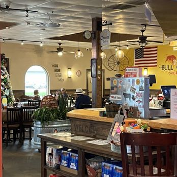 Bull Creek Cafe & Grill - American Near Me - Rosenberg, Texas