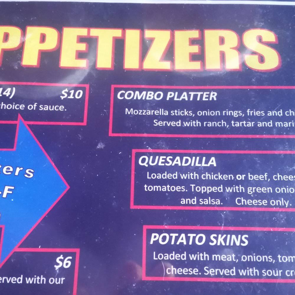 Clubhouse Bar and Grill - Combo Platter for $11 before $2 is taken off for happy hour. - Dive Bars Near Me - Everett, Washington