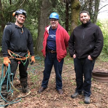 CresComm WiFi - Port Angeles crew. Sam, Bob and Neal. - Internet Service Providers Near Me - Port Angeles, Washington CresComm WiFi - Port Angeles crew. Sam, Bob and Neal. - Internet Service Providers Near Me - Port Angeles, Washington