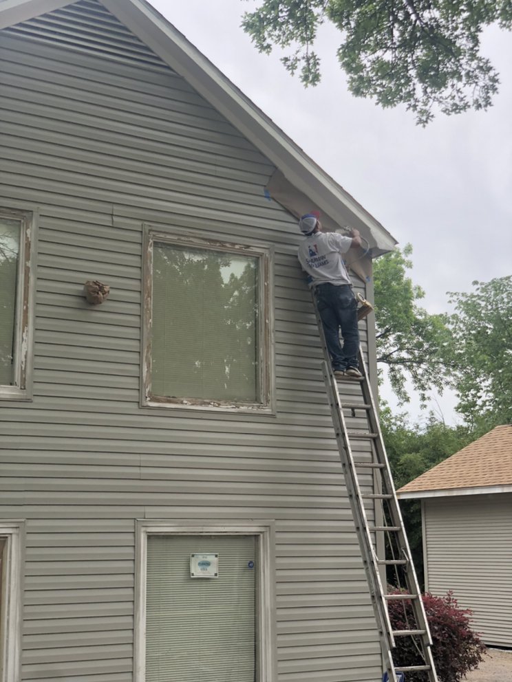 Slide of Golden Construction DFW