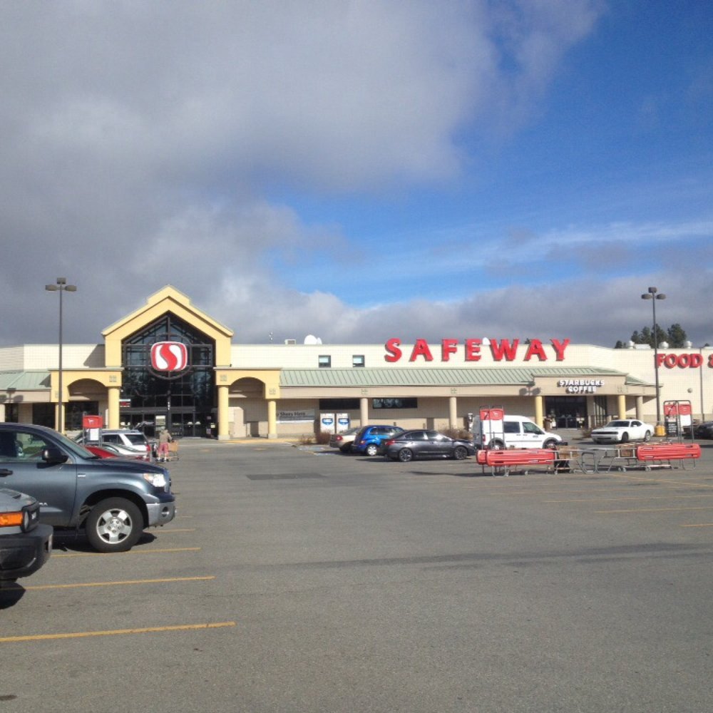 Safeway Pharmacy - Parking and massive store front - Drugstores Near Me - Coeur d'Alene, Idaho Safeway Pharmacy - Parking and massive store front - Drugstores Near Me - Coeur d'Alene, Idaho
