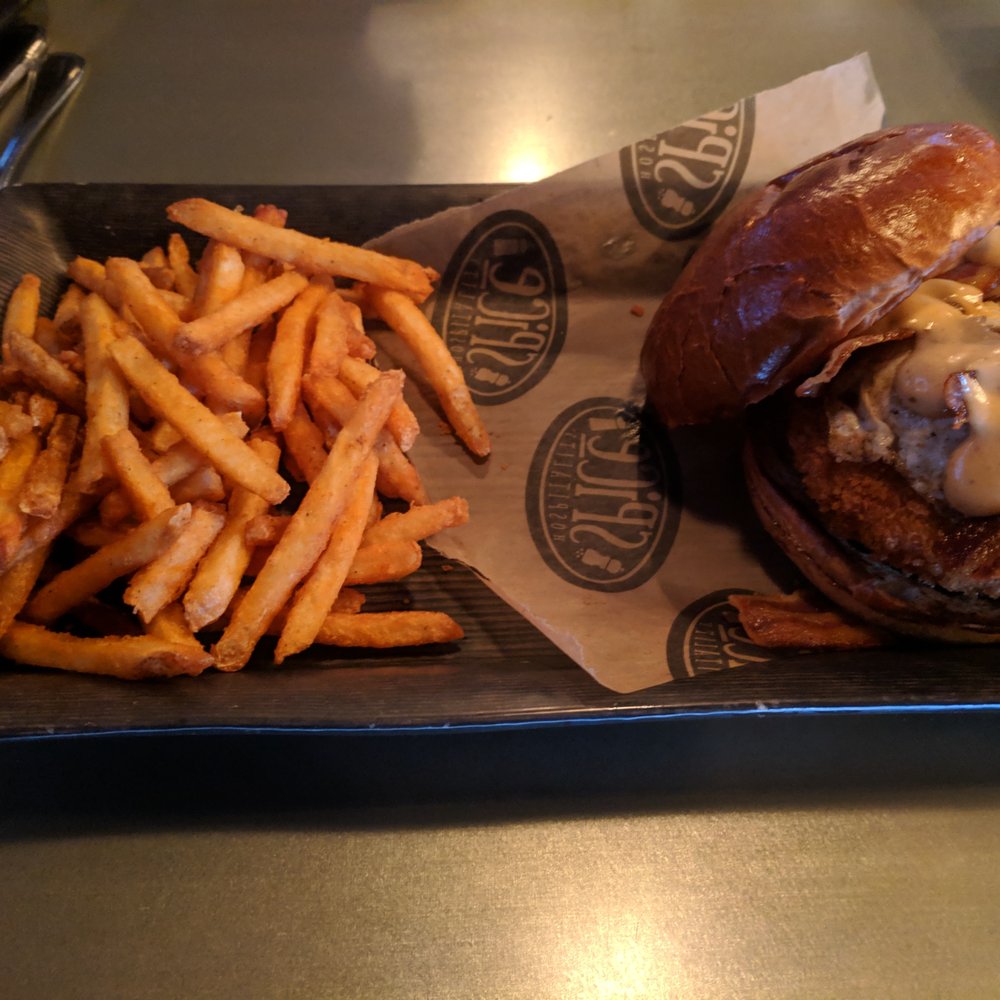 Industry Brewing - Mac & Cheese Breakfast Burger w/ Seasoned Fries - Breweries Near Me - Peoria, Illinois Industry Brewing - Mac & Cheese Breakfast Burger w/ Seasoned Fries - Breweries Near Me - Peoria, Illinois
