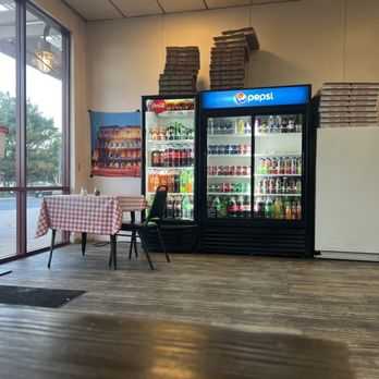 Uncle Gino’s Pizzeria - Inside - Pizza Near Me - Temecula, California
