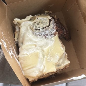 Crumble & Whisk - Warm Cinnamon Rolls - Desserts Near Me - Oakland, California