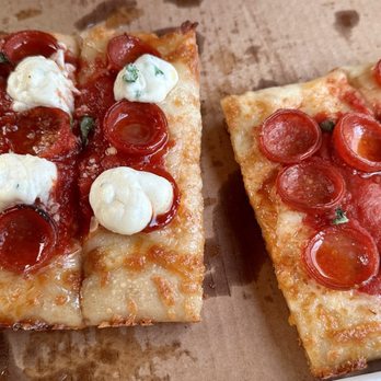 Brooklyn Square - Pepperoni Honey DeNiro & Pepperoni Grandma. ( ^_^)b - Pizza Near Me - Pasadena, California