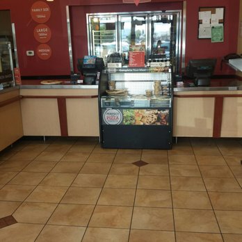 Papa Murphy's - the inside of a restaurant - Pizza Near Me - Clinton, Utah Papa Murphy's - the inside of a restaurant - Pizza Near Me - Clinton, Utah