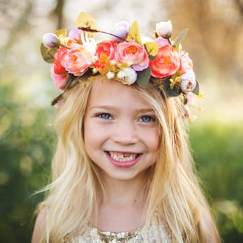 Alexandria Vail Photography - Princess mini session photo - Session Photography Near Me Alexandria Vail Photography - Princess mini session photo - Session Photography Near Me