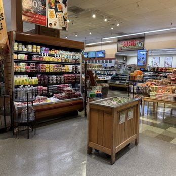Mollie Stone's - Interior - Grocery Near Me - San Bruno, California