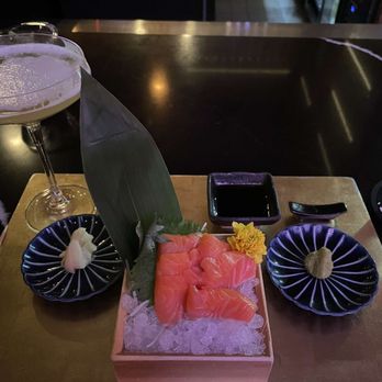 XOXO Sushi Bar - Sushi Bars Near Me - Chestnut Hill, Massachusetts