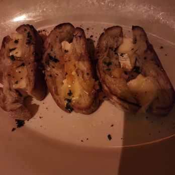 The Cheesecake Factory - Brie Toast & Truffle Honey butter - American Near Me - Willow Grove, Pennsylvania