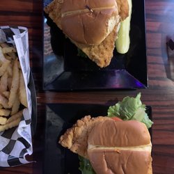 Moores Bar & Restaurant - Tenderloin (split)