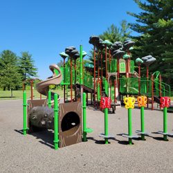 Rentschler Forest Preserve Ranger Sta - Playground