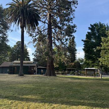 Fuller Park - Playgrounds Near Me - Napa, California