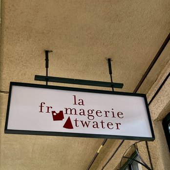 Marché Atwater - Fromage! - Public Markets Near Me - Montreal, Quebec Marché Atwater - Fromage! - Public Markets Near Me - Montreal, Quebec