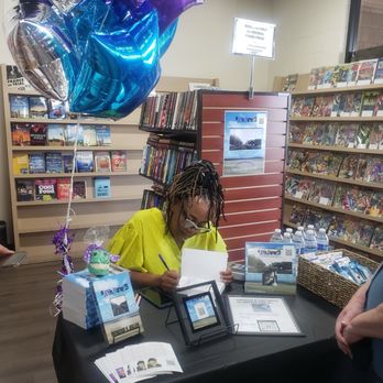 Book Nook - Book signing event at Book Nook of Fresno - Bookstores Near Me - Fresno, California