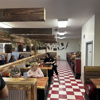 Break of Dawn Cafe - diners sitting at tables - Breakfast & Brunch Near Me - Marshall, Missouri Break of Dawn Cafe - diners sitting at tables - Breakfast & Brunch Near Me - Marshall, Missouri