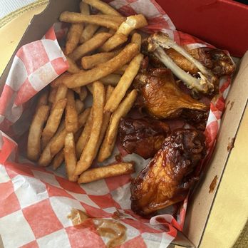 Wing Snob - Chicken Shop Near Me - Katy, Texas