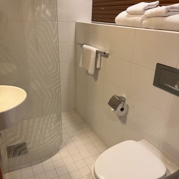 Klaus K - Bathroom - Hotels Near Me - Helsinki, 18 Klaus K - Bathroom - Hotels Near Me - Helsinki, 18