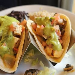 Cafe Salsa - Vegan tacos with tofu and mixed veggies