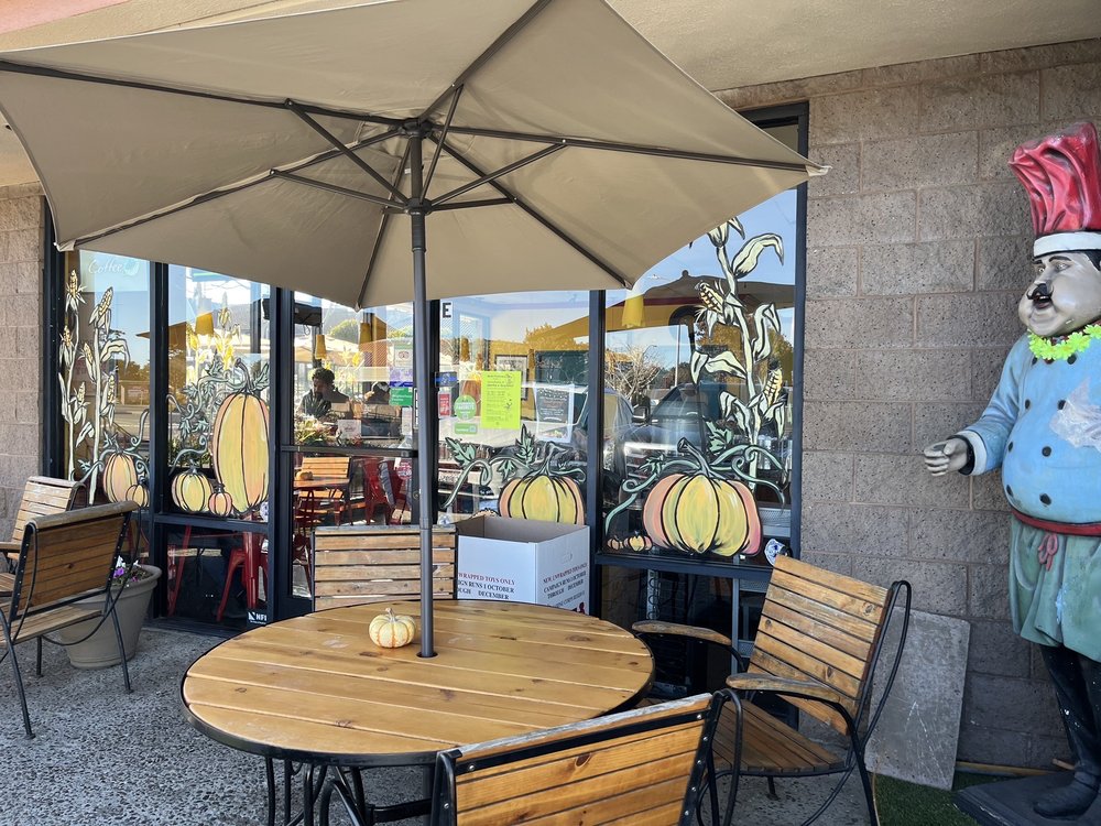 Cafe Mia Brew Bar & Bistro