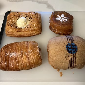 Halekulani Bakery - Bakeries Near Me - Honolulu, Hawaii Halekulani Bakery - Bakeries Near Me - Honolulu, Hawaii