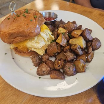 Bloom - Breakfast Sandwich - American Near Me - Santa Clara, California