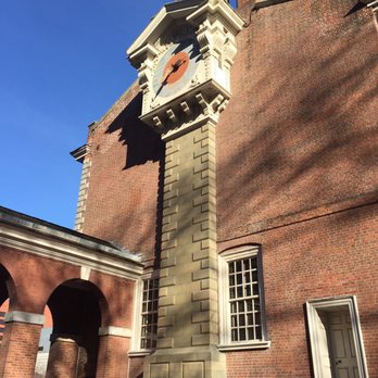 Independence Hall - Tall clock on side of the building built in 1750s decades before the steeple clock. - Landmarks & Historical Buildings Near Me - Philadelphia, Pennsylvania Independence Hall - Tall clock on side of the building built in 1750s decades before the steeple clock. - Landmarks & Historical Buildings Near Me - Philadelphia, Pennsylvania