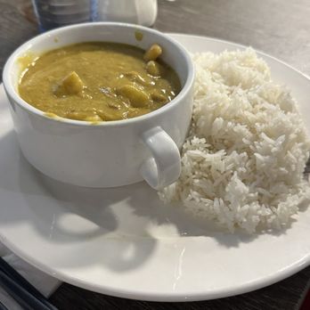 A+ Hong Kong Kitchen - Curry Beef Brisket with rice - Cantonese Near Me - Seattle, Washington A+ Hong Kong Kitchen - Curry Beef Brisket with rice - Cantonese Near Me - Seattle, Washington