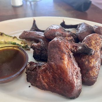 Bahama Breeze - Whole Jamaican Jerk Chicken Wings - Bars Near Me - Miami, Florida