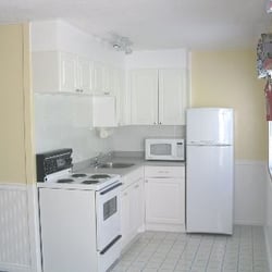 St. Mary Lake Resort - Kitchen