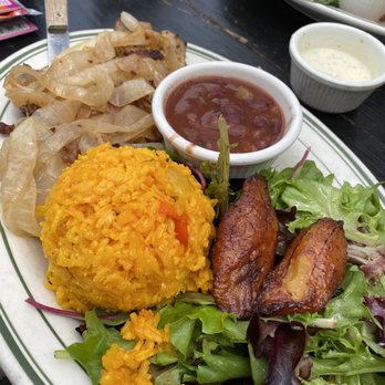 Parada 22 - Pollo Encebollado - Latin American Near Me - San Francisco, California Parada 22 - Pollo Encebollado - Latin American Near Me - San Francisco, California