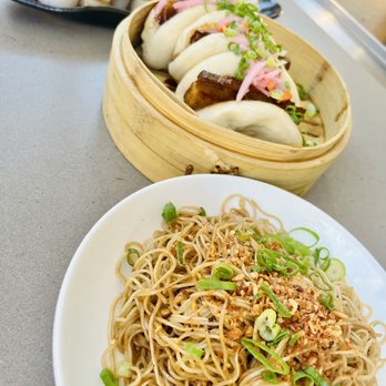 Star Noodle - Look Moore Funn, Steamed Pork Buns, Garlic Noodles - Asian Fusion Near Me - Lahaina, Hawaii Star Noodle - Look Moore Funn, Steamed Pork Buns, Garlic Noodles - Asian Fusion Near Me - Lahaina, Hawaii