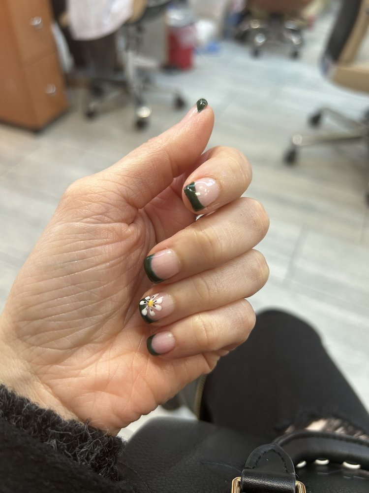 Bella Vie Nails & Spa