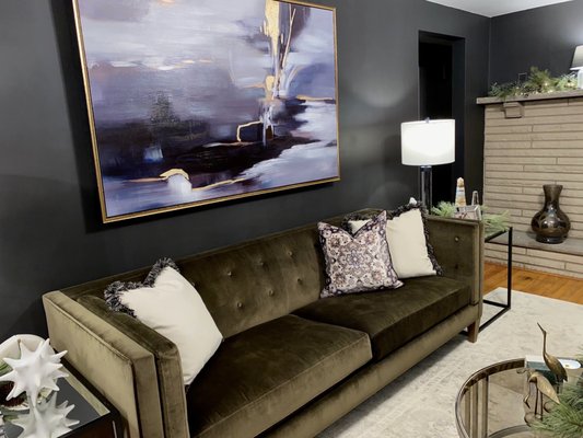 Crate & Barrel by null