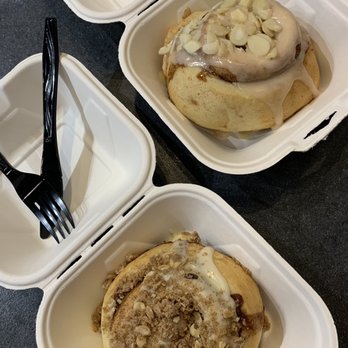 Cinnaholic - Lemon with Pie Filling - Bakeries Near Me - Gilbert, Arizona
