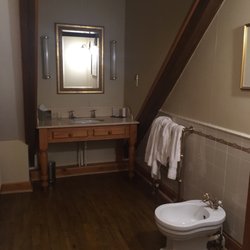 Nunsmere Hall Country House Hotel - Bathroom