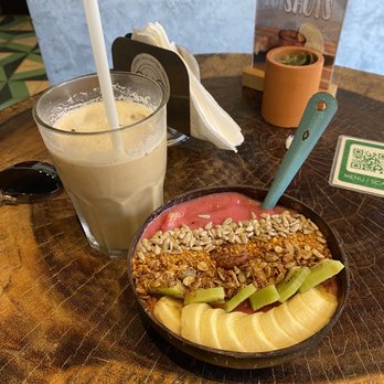 ONO Acai Bowls - Pink Sky Delight & Chai latte - Vegan Near Me - Puerto Vallarta, JAL ONO Acai Bowls - Pink Sky Delight & Chai latte - Vegan Near Me - Puerto Vallarta, JAL