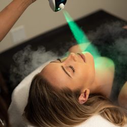 Lux Tan & Cryotherapy