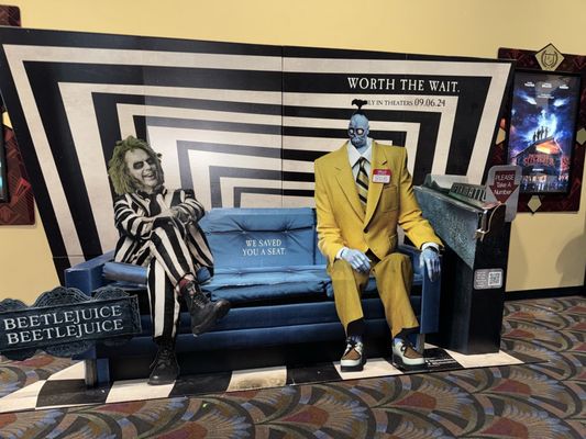 B&B Theatres Liberty Cinema 12 by null