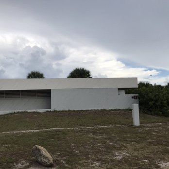 Fort Pierce Inlet State Park - Restrooms - Beaches Near Me - Fort Pierce, Florida
