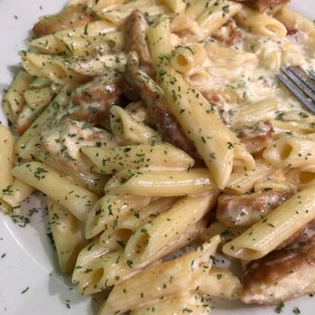 Benny's Restaurant and Pizza - Chicken Alfredo w/ Penne Pasta - Pizza Near Me - Stroudsburg, Pennsylvania Benny's Restaurant and Pizza - Chicken Alfredo w/ Penne Pasta - Pizza Near Me - Stroudsburg, Pennsylvania