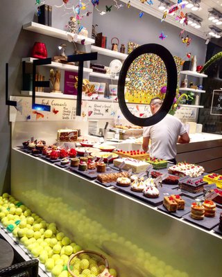 L'ETO Brompton Road by null